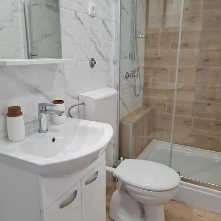 Luka Apartment Klenovica